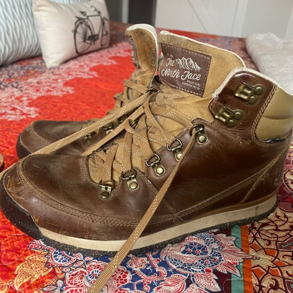 North Face Leather Insulated Boots